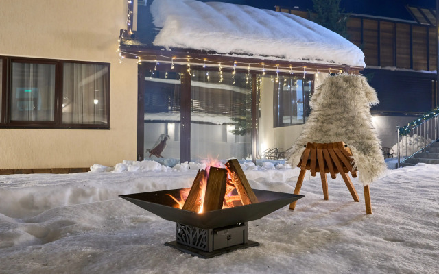 Отель Astra de Rosa