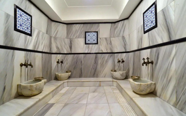Pera Rose Hotel