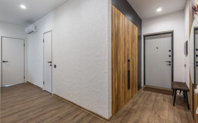 Stilnaya do 9 chelovek v Sovremennom Zhk Flat