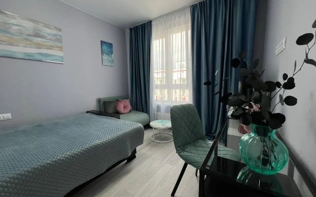 Trekhmestnye s Vidom na Reku Flat