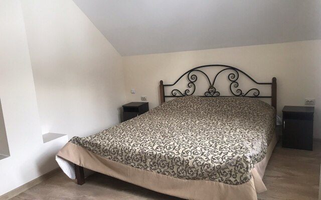 Platform Guest House