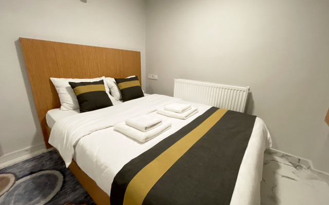 Апартаменты City Center Serenity: Stylish Studios