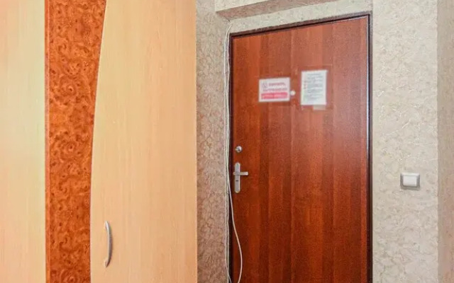 1-k kvartira na Borsoyeva 77 Flat