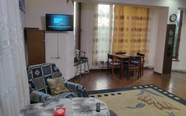 Abovyane 3 Spalni Apartments