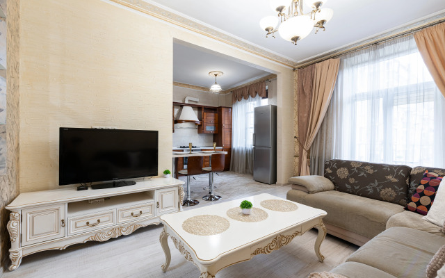 Apart+ Nezavisimosti 22 Apartments