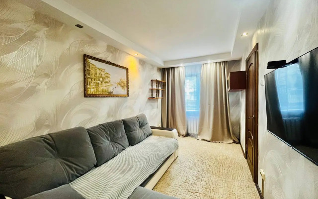 Апартаменты Двухкомнатные Апартаменты на Володарского 4