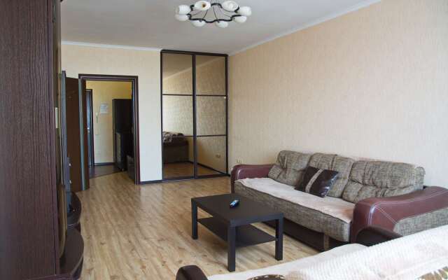 Na Prospekte Lenina 112b Apartments