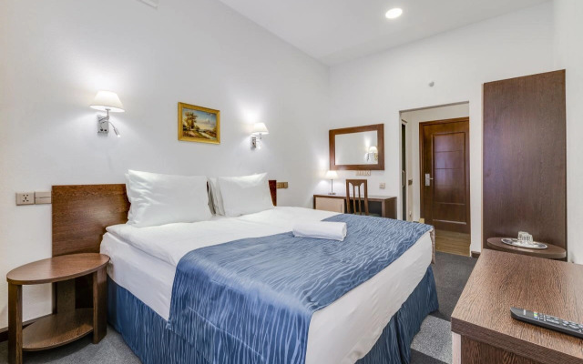 Отель Rotas City Center