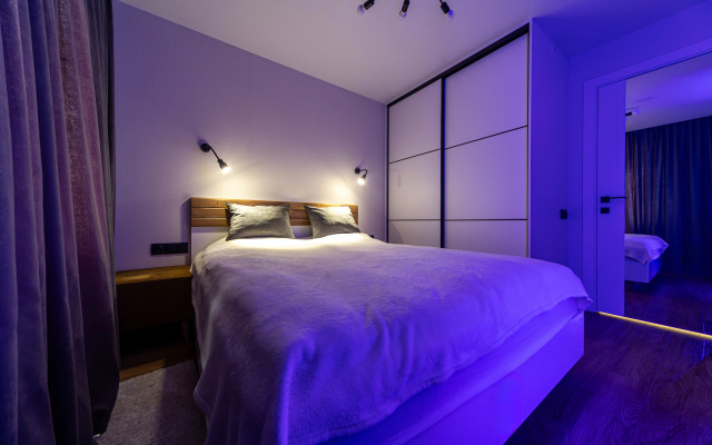 Апартаменты на Мельникайте 16