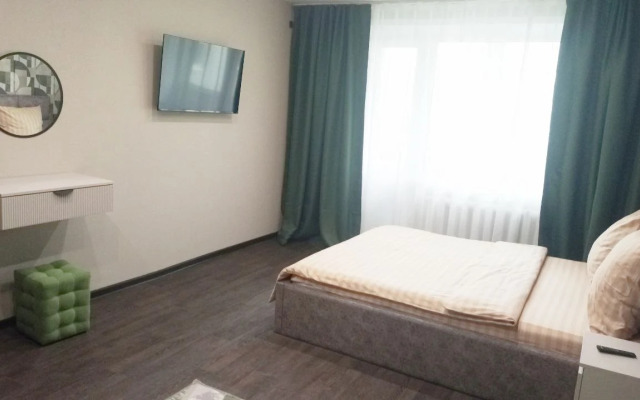 Dvukhkomnatnaya nedaleko ot tsentra Flat