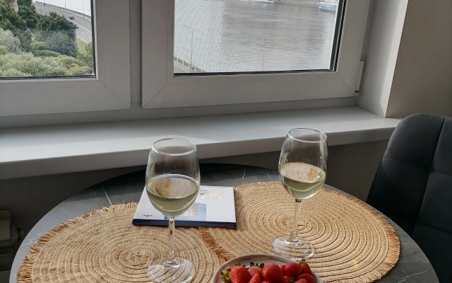 Квартира уютная с видом на Неву