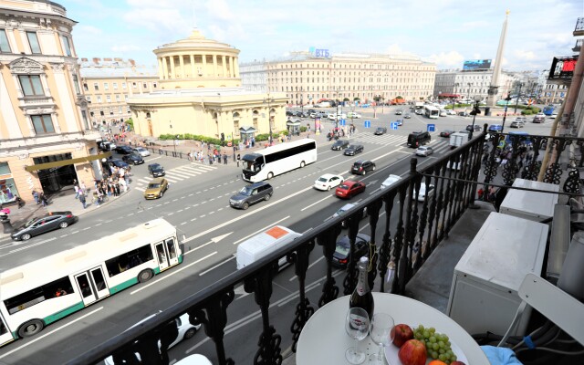 Апартаменты 1 Невский Проспект 81