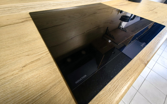 Квартира Вместительная у МРНЦ им. Цыба