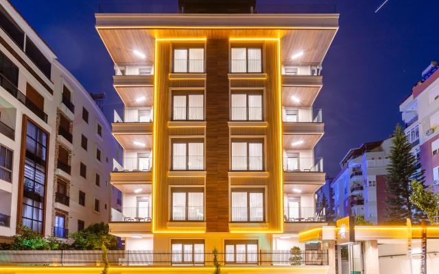 Los Suites Apartment Hotel