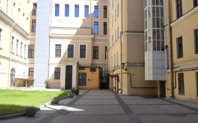 Квартира Студия рядом с Спасом-на-Крови и Эрмитажем