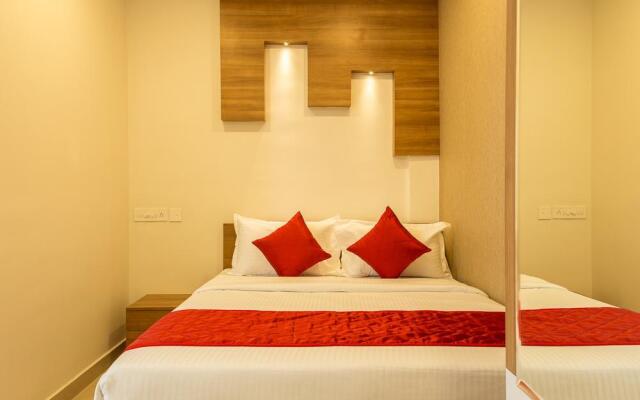 Hostess Thekkady Hotel