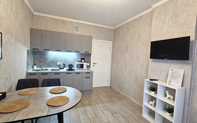 Uyutnaya Odnokomnatnaya C Balkonom Flat