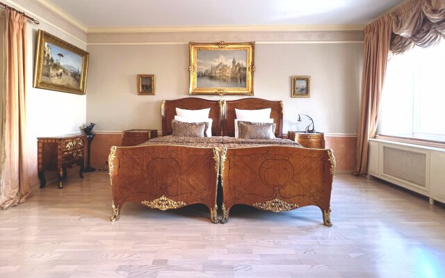 Апартаменты Исторические на Гражданской 3