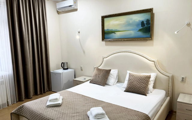 Отель Академия