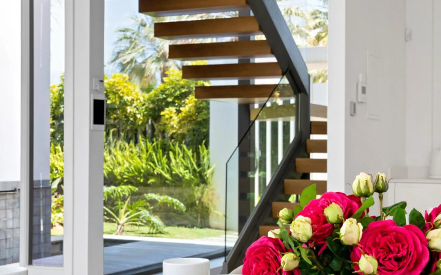 All About Villa Gladiolo