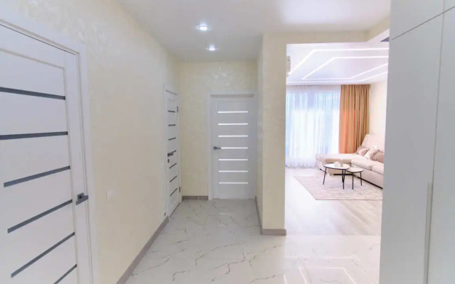 Апартаменты Дизайн 75м2 в Центре Города