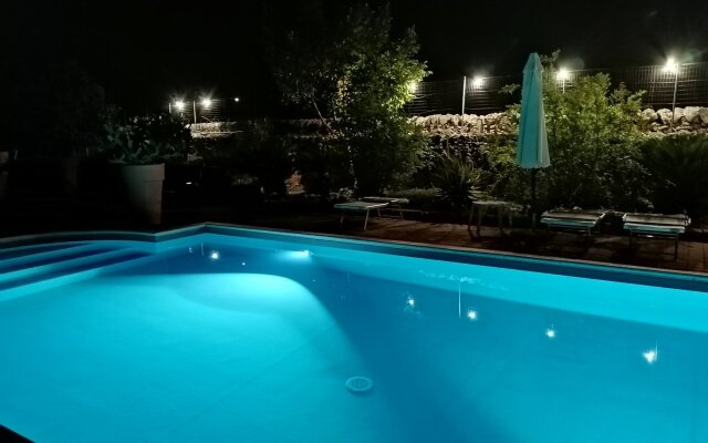 Agriturismo Masseria Alberotanza B&B and Restaurant BeBreakfast