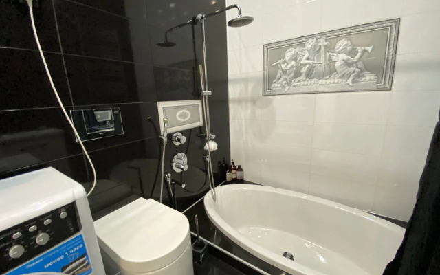 Dizaynerskaya V Tsentre Yaroslavlya Flat
