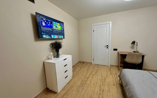 Shikalad Kmv Lyuks V Tsentre 8 Flat