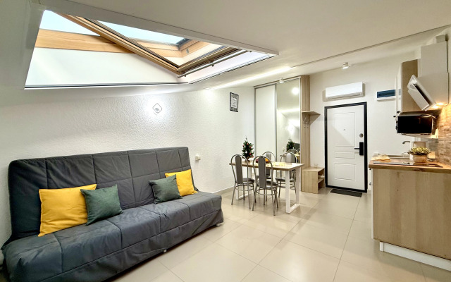 Апартаменты №3 "Полулюкс" на мансардном этаже