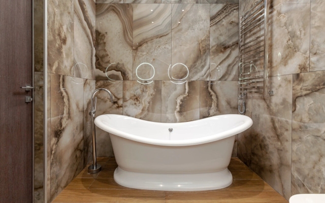 Трехкомнатный апартамент на 40 этаже