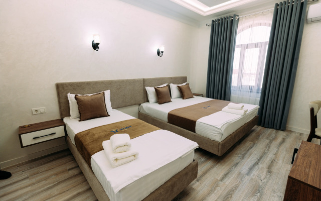 Yurt Hotel