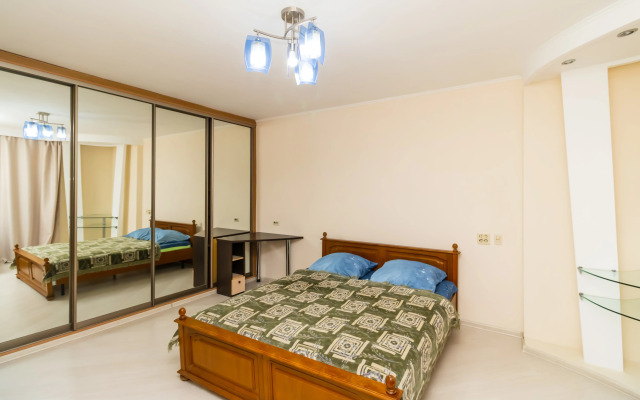 Квартира на Ул Сони Кривой  47