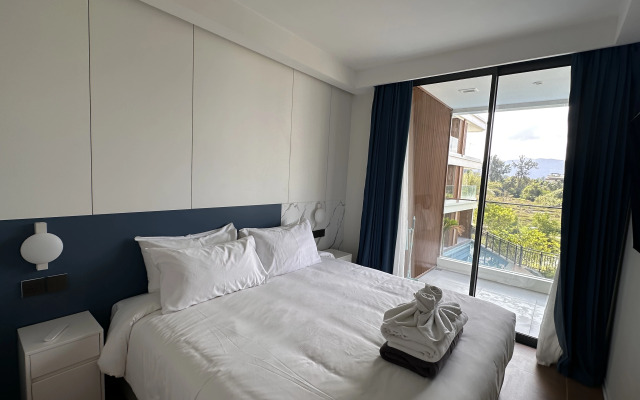 Апартаменты 2 Спальни Первая Линия Пляжа Лаян от Capital Pro