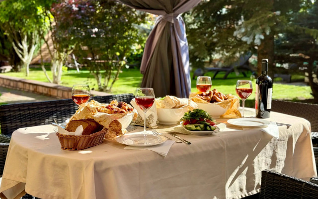 Tarasovo Haus Guest House