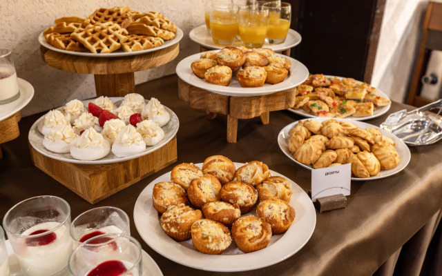 Azimut Park Hotel& SPA Repino
