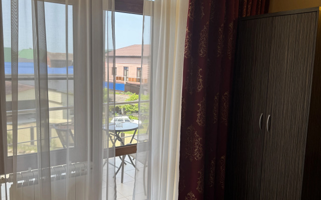 5 Guest House