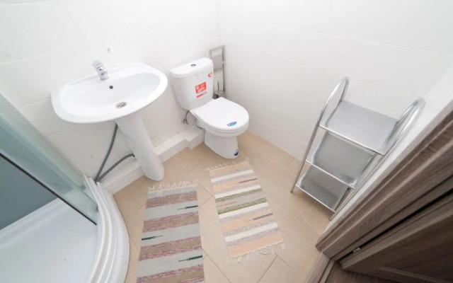 Maryin Dom na Malysheva, 42a Apartmemts