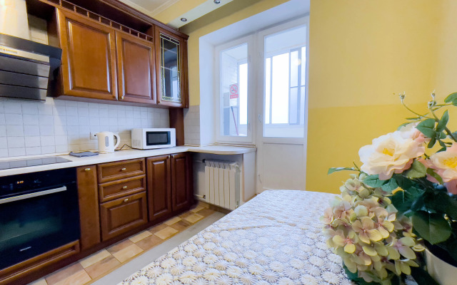 Na Makovskogo 16 Flat