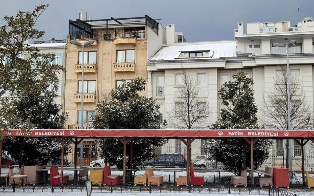 Saruhan Hotel