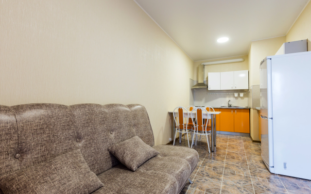 Azbuka Na Prospekte Oktyabrya 107b Apartments