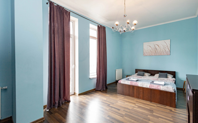 Dizaynerskie I Sovremennye V Tsentre Apartments