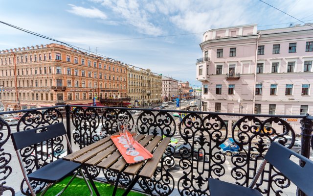 Simple Neo Nevsky Furnished rooms