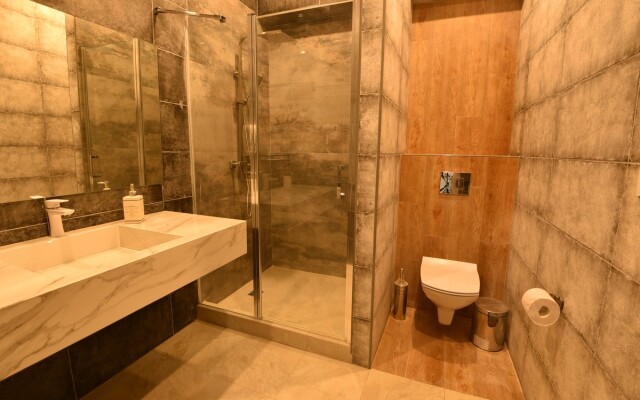 Dlux Apart Hotel