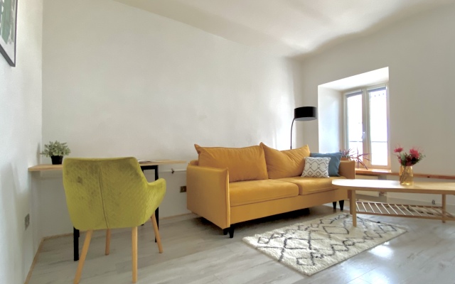 Квартира Mузыка кpыш, тихая и уютная