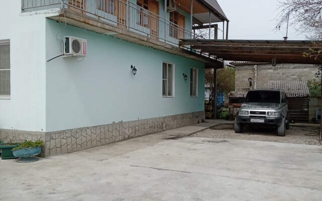 Maria Living quarters