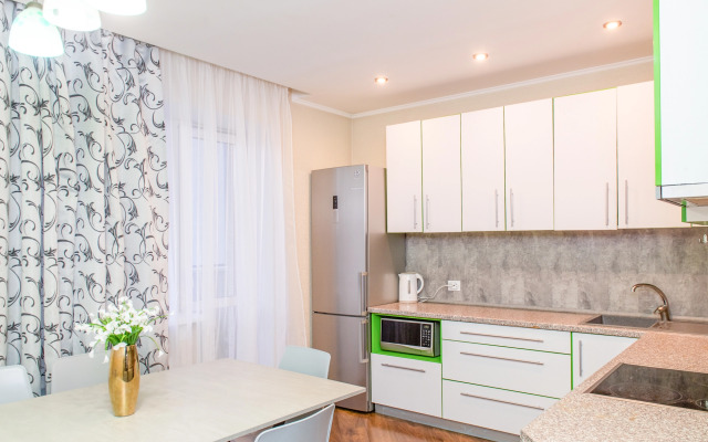 3-bedroom on Derzhinskogo Avenue 22 Center Apartments