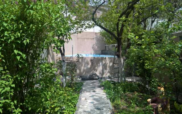 Classic Apartment On Kievyan Apartments