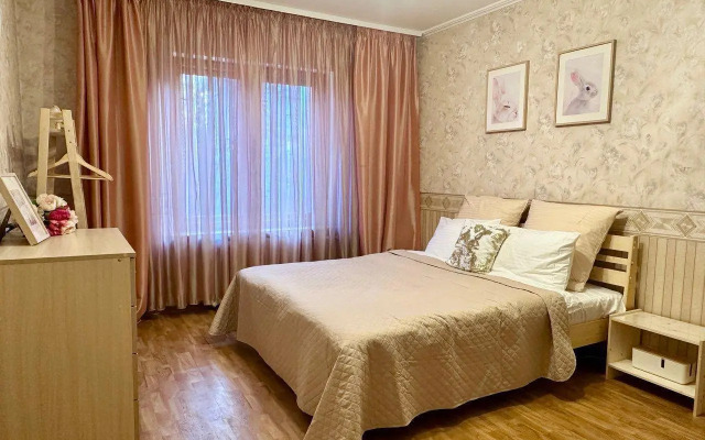 Апартаменты На Шиллера 12