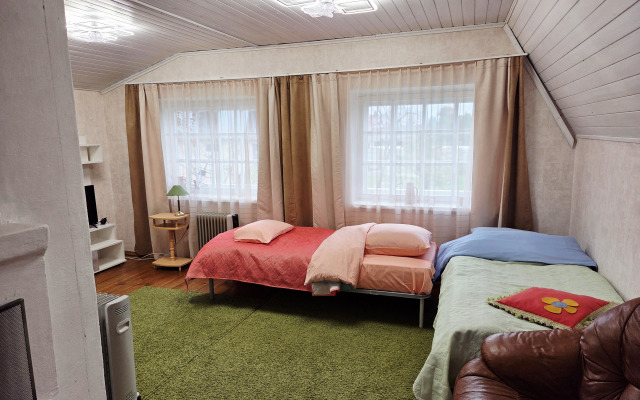 Частный дом Загородный дом с верандой возле Финского залива