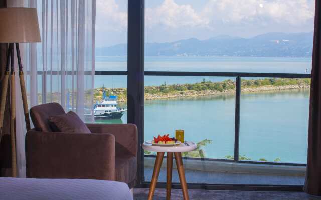 Royal Comfort Hotel